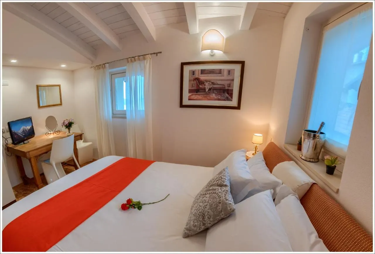 Villa Aquarius - Larihome A08 Веркана