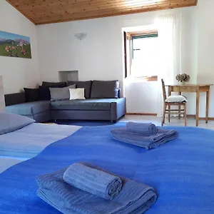  Apartment La Nicchia Comersee
